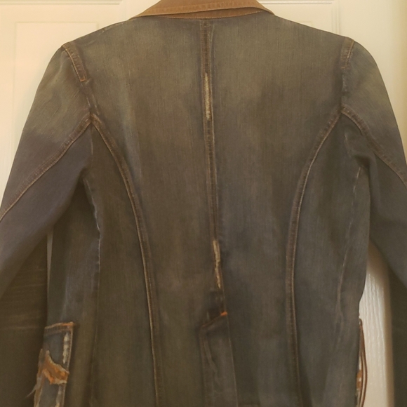 Jean Jacket - Picture 11 of 14